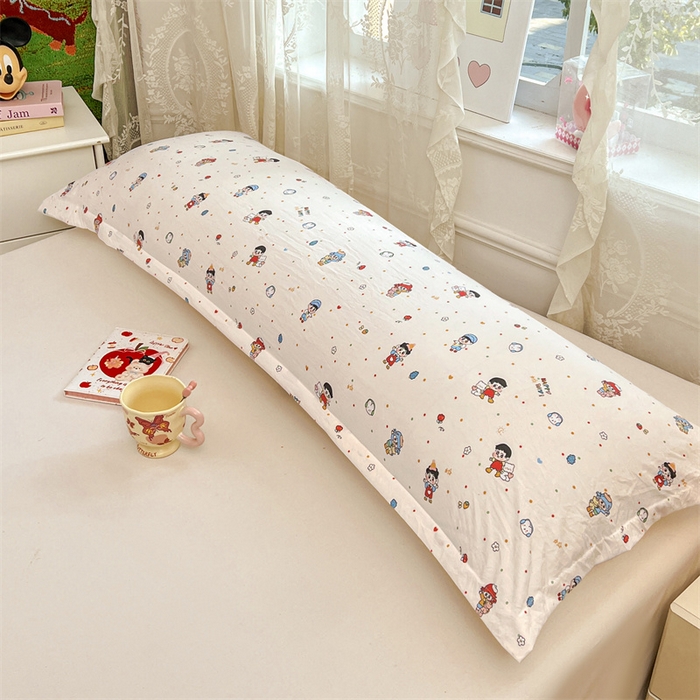 91家纺网 家纺一手货源 找家纺 （总）圣比熊 2026新款A类云朵棉单层枕套1.8米情侣双人加长枕芯内胆套-单层压线,元气小新（单层压线）,甜品小猫（单层压线）,巴黎之恋（单层压线）,豹纹猫猫（单层压线）,藏海蓝（单层压线）,海棠花开（单层压线）,花无归期（单层压线）,花漾甜心（单层压线）,花屿轻梦（单层压线）,欢喜汪汪（单层压线）,灰樱桃（单层压线）,兰亭序-灰（单层压线）,兰亭序-蓝（单层压线）,秘密花园（单层压线）,暖木黄（单层压线）,芊芊花海（单层压线）,浅清绿（单层压线）,深海乐园（单层压线）,童趣小象（单层压线）,玩趣木马（单层压线）,小猫钓鱼（单层压线）,小木马（单层压线）,心动粉（单层压线）,幸运星（单层压线）,阳光狮（单层压线）,樱桃花语（单层压线）,云墨灰（单层压线）