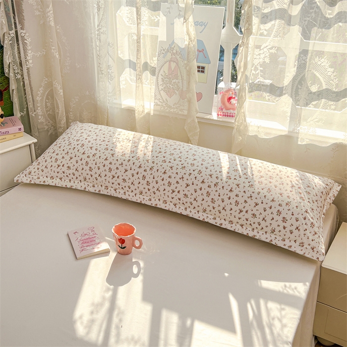 91家纺网 家纺一手货源 找家纺 圣比熊 2026新款A类云朵棉单层枕套1.8米情侣双人加长枕芯内胆套-单层压线 巴黎之恋（单层压线）