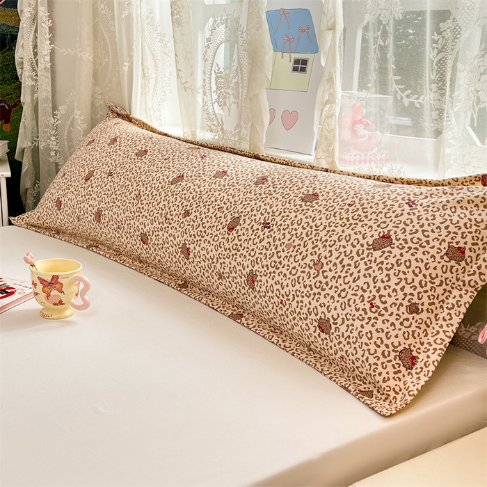 91家纺网 家纺一手货源 找家纺 圣比熊 2026新款A类云朵棉单层枕套1.8米情侣双人加长枕芯内胆套-单层压线 豹纹猫猫（单层压线）