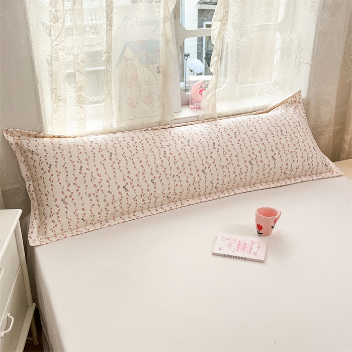 91家纺网 家纺一手货源 找家纺 圣比熊 2026新款A类云朵棉单层枕套1.8米情侣双人加长枕芯内胆套-单层压线 花漾甜心（单层压线）