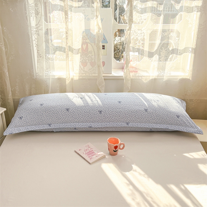 91家纺网 家纺一手货源 找家纺 圣比熊 2026新款A类云朵棉单层枕套1.8米情侣双人加长枕芯内胆套-单层压线 花屿轻梦（单层压线）