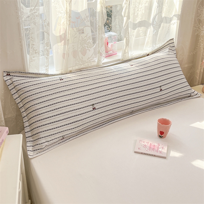 91家纺网 家纺一手货源 找家纺 圣比熊 2026新款A类云朵棉单层枕套1.8米情侣双人加长枕芯内胆套-单层压线 灰樱桃（单层压线）