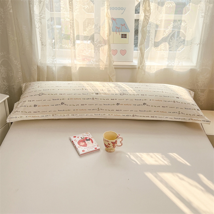 91家纺网 家纺一手货源 找家纺 圣比熊 2026新款A类云朵棉单层枕套1.8米情侣双人加长枕芯内胆套-单层压线 小猫钓鱼（单层压线）