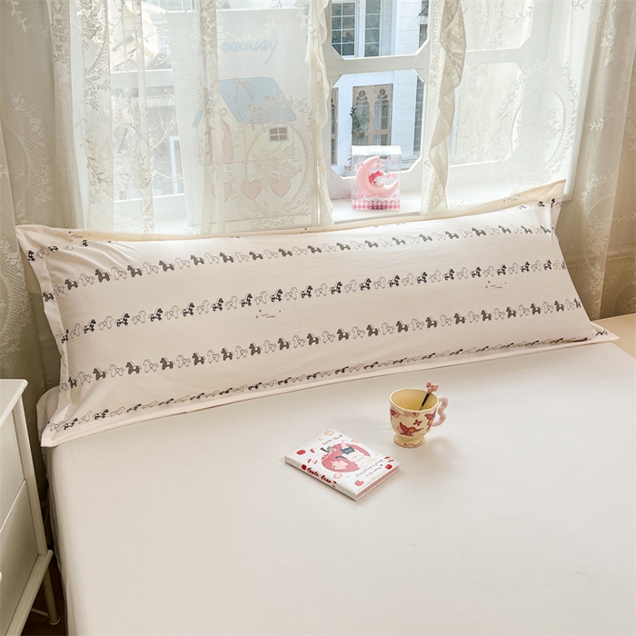 91家纺网 家纺一手货源 找家纺 圣比熊 2026新款A类云朵棉单层枕套1.8米情侣双人加长枕芯内胆套-单层压线 小木马（单层压线）