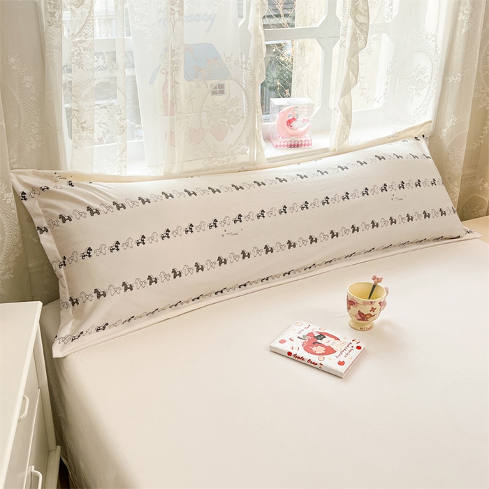 91家纺网 家纺一手货源 找家纺 圣比熊 2026新款A类云朵棉单层枕套1.8米情侣双人加长枕芯内胆套-单层压线 小木马（单层压线）