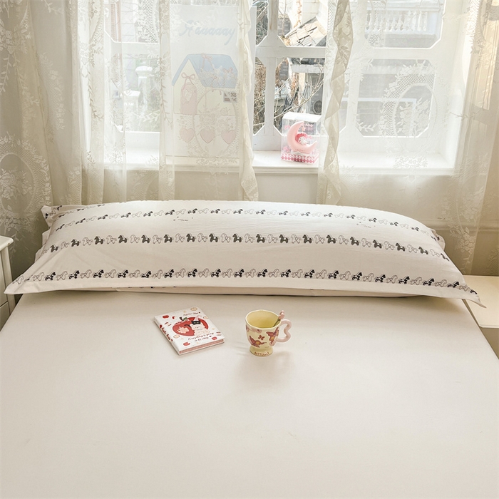 91家纺网 家纺一手货源 找家纺 圣比熊 2026新款A类云朵棉单层枕套1.8米情侣双人加长枕芯内胆套-单层压线 小木马（单层压线）