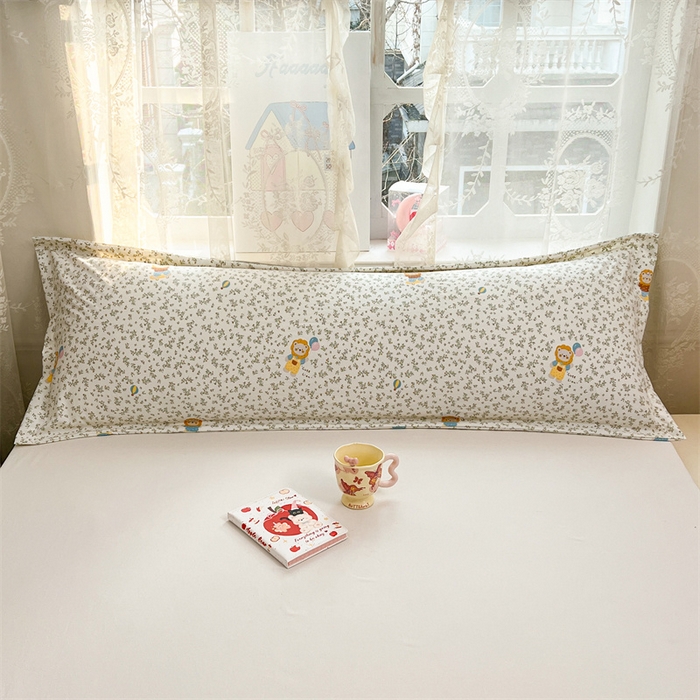 91家纺网 家纺一手货源 找家纺 圣比熊 2026新款A类云朵棉单层枕套1.8米情侣双人加长枕芯内胆套-单层压线 阳光狮（单层压线）