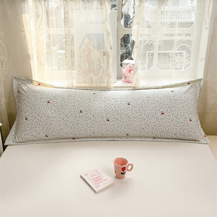 91家纺网 家纺一手货源 找家纺 圣比熊 2026新款A类云朵棉单层枕套1.8米情侣双人加长枕芯内胆套-单层压线 樱桃花语（单层压线）
