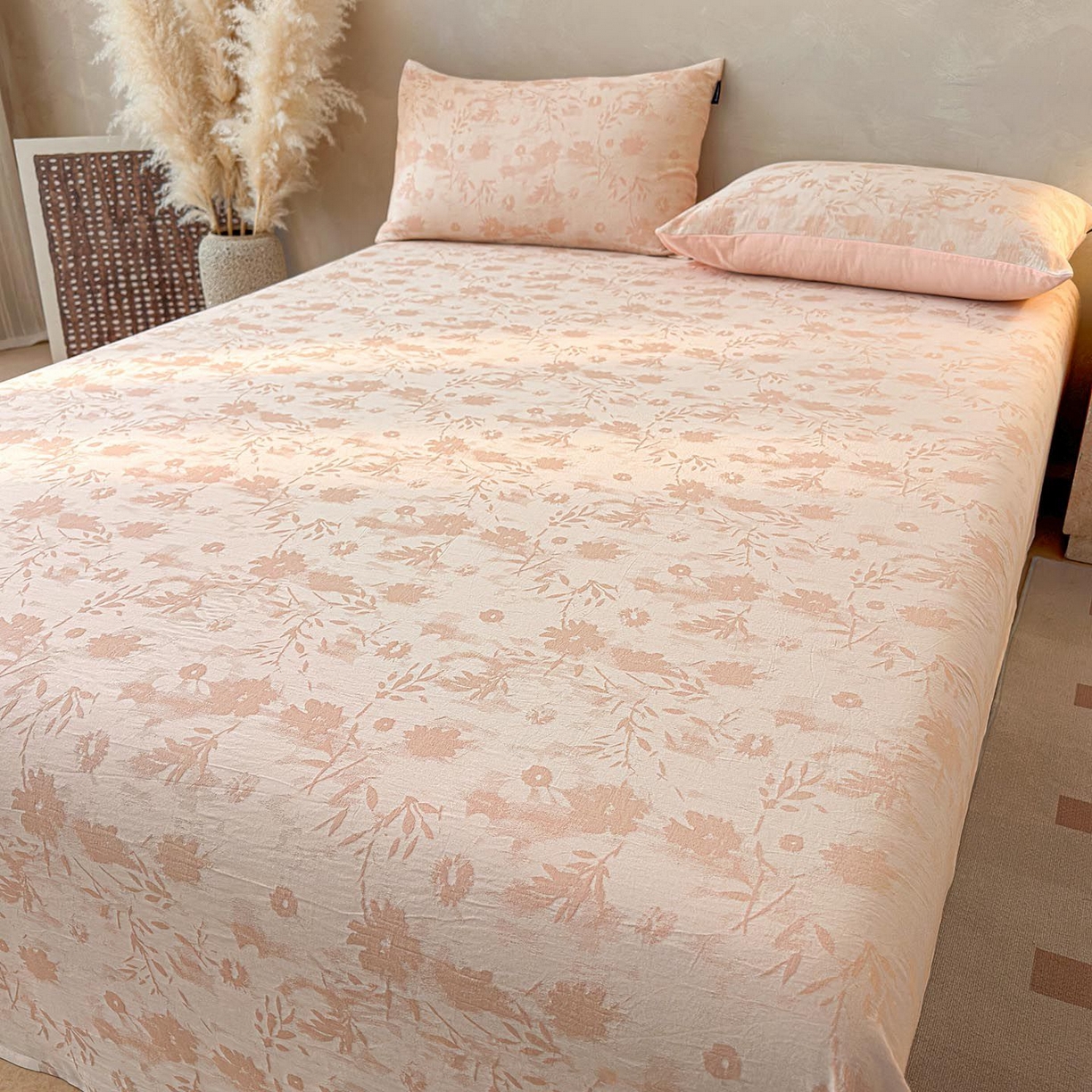 91家纺网 家纺一手货源 找家纺 涵宸家纺 2026新款全棉提花色坊系列单床单 床单-墨棉-粉