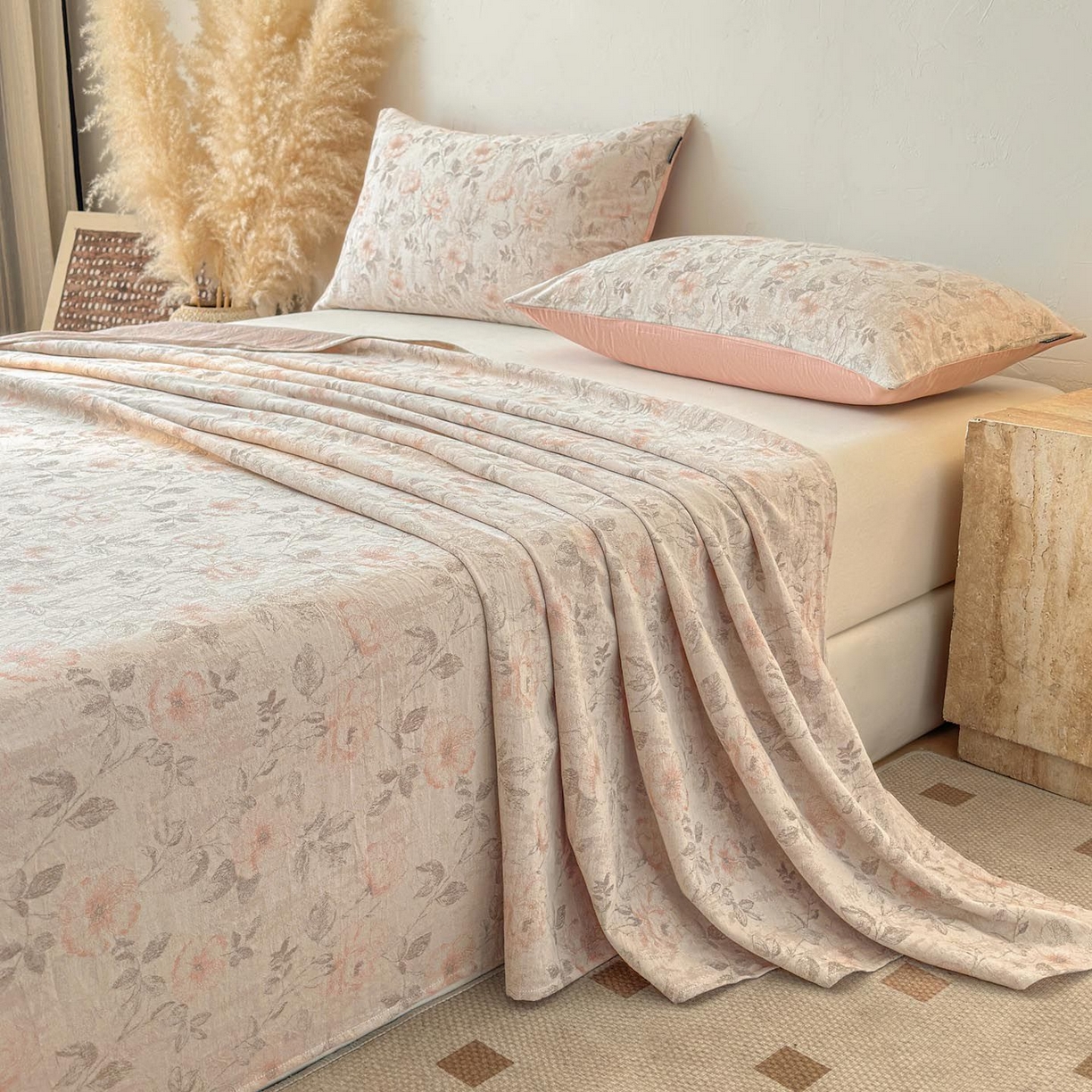 91家纺网 家纺一手货源 找家纺 涵宸家纺 2026新款全棉提花色坊系列单床单 床单-繁花盈然-粉