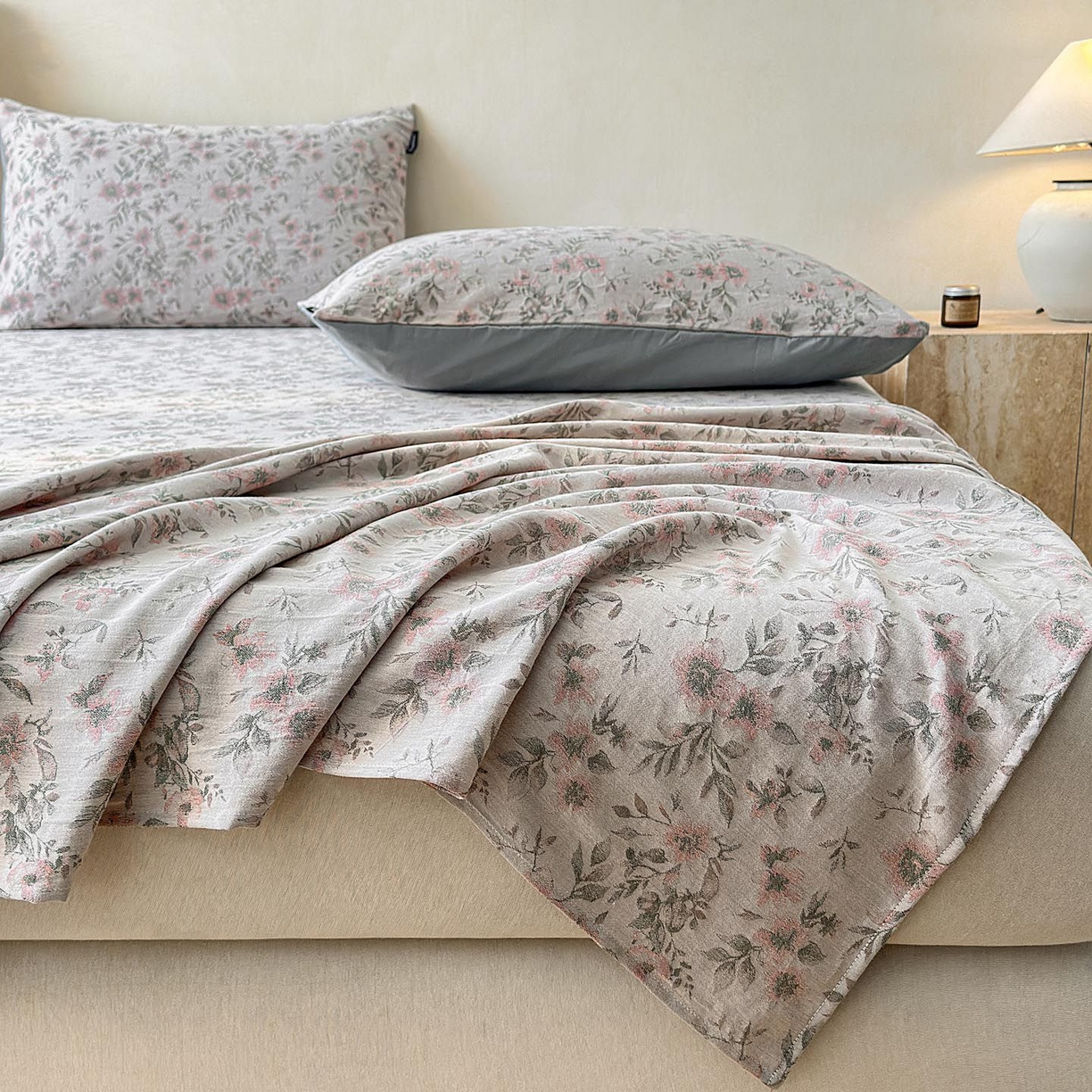 91家纺网 家纺一手货源 找家纺 涵宸家纺 2026新款全棉提花色坊系列单床单 床单-素薇-粉绿