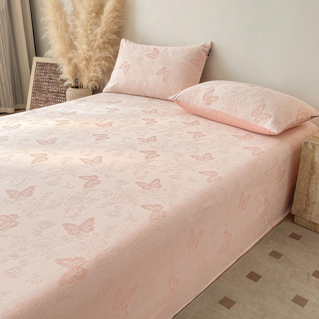 91家纺网 家纺一手货源 找家纺 涵宸家纺 2026新款全棉提花色坊系列单床单 床单-玫瑰花蝶-粉