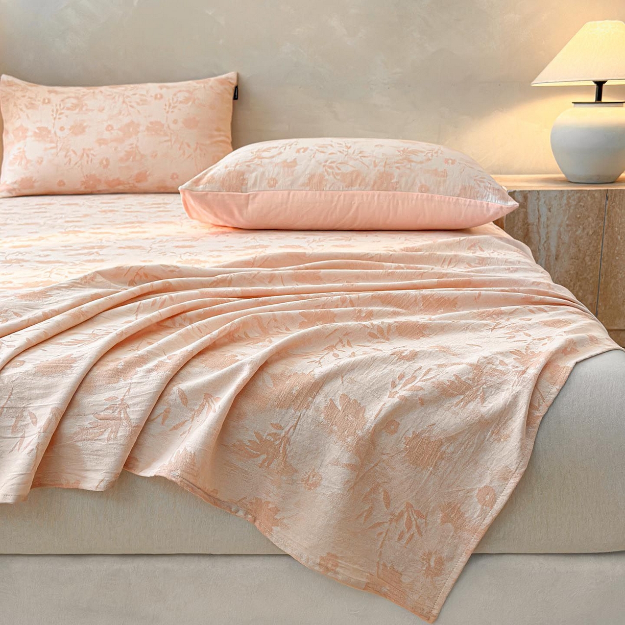 91家纺网 家纺一手货源 找家纺 涵宸家纺 2026新款全棉提花色坊系列单床单 床单-墨棉-粉