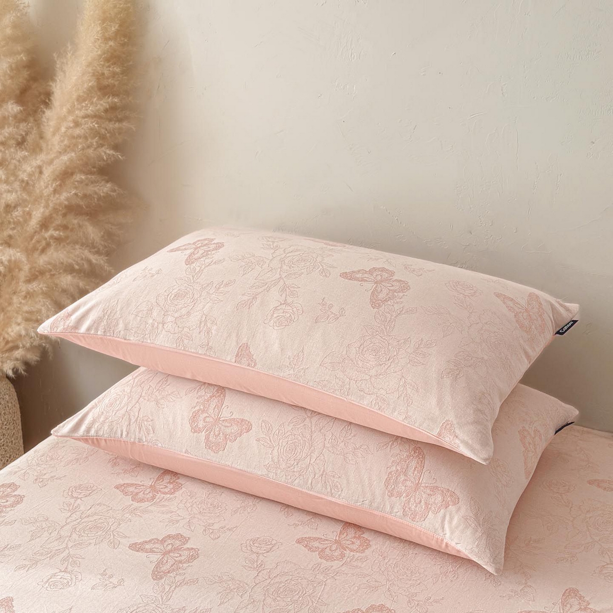 91家纺网 家纺一手货源 找家纺 涵宸家纺 2026新款全棉提花色坊系列单床单 床单-玫瑰花蝶-粉