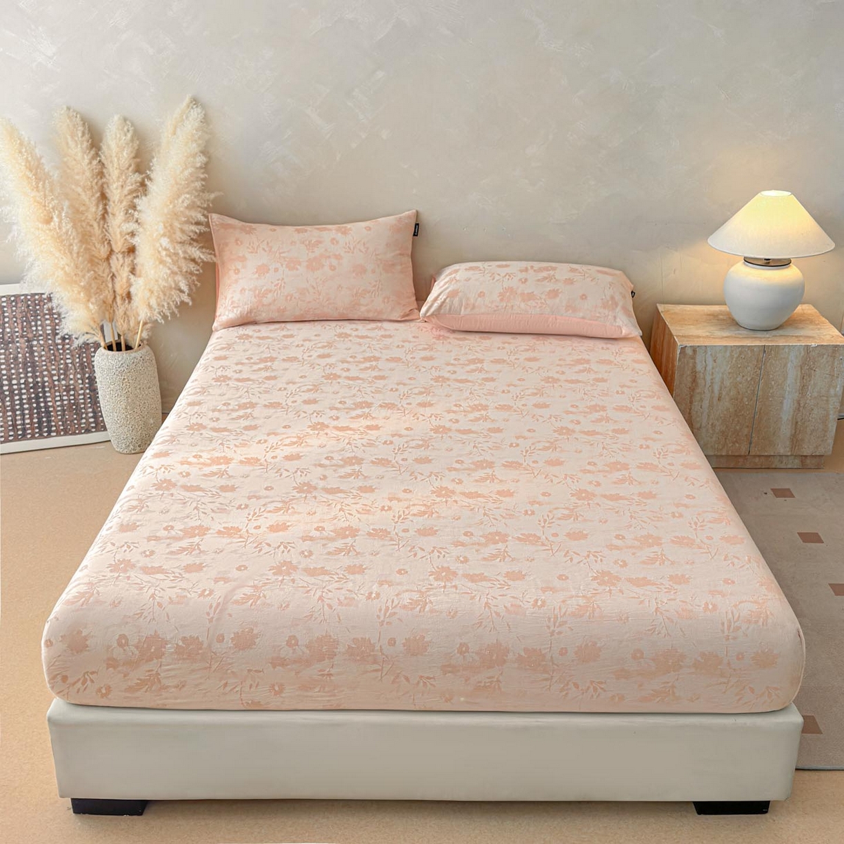 91家纺网 家纺一手货源 找家纺 涵宸家纺 2026新款全棉提花色坊系列单床笠 床笠-墨棉-粉