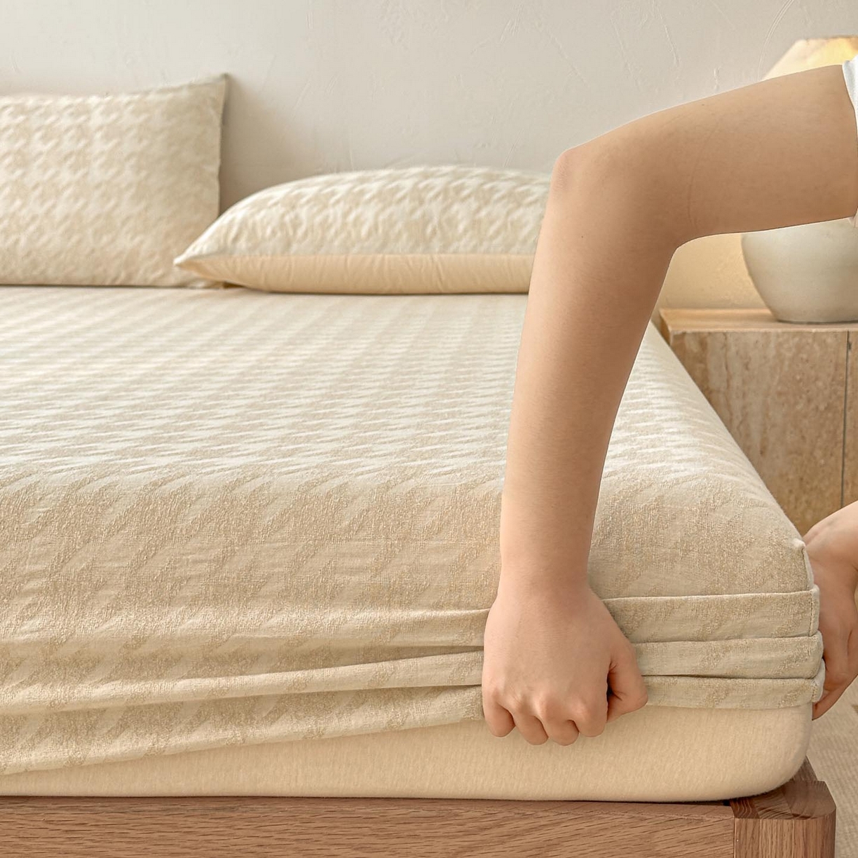 91家纺网 家纺一手货源 找家纺 涵宸家纺 2026新款全棉提花色坊系列单床笠 床笠-千熙-香槟