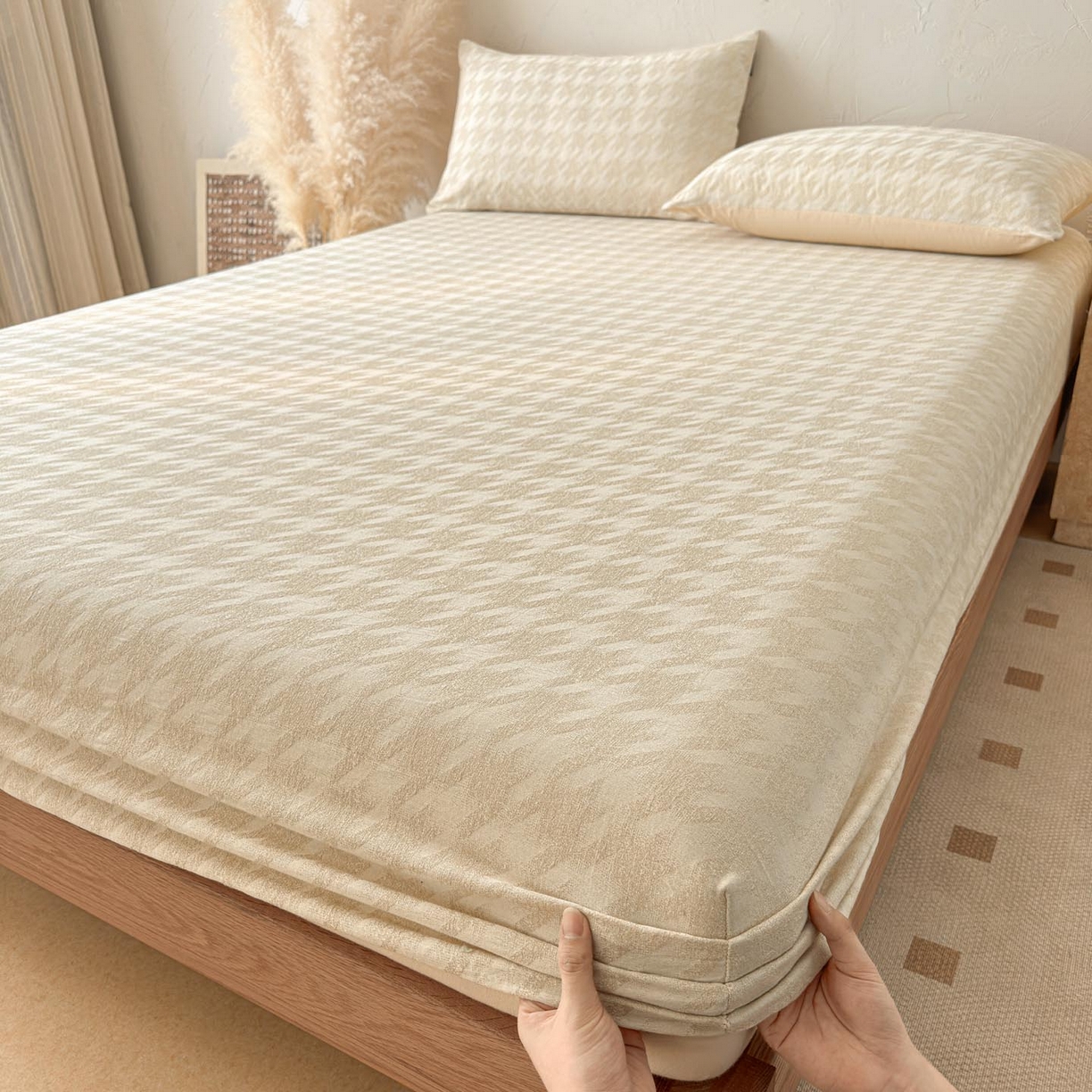 91家纺网 家纺一手货源 找家纺 涵宸家纺 2026新款全棉提花色坊系列单床笠 床笠-千熙-香槟