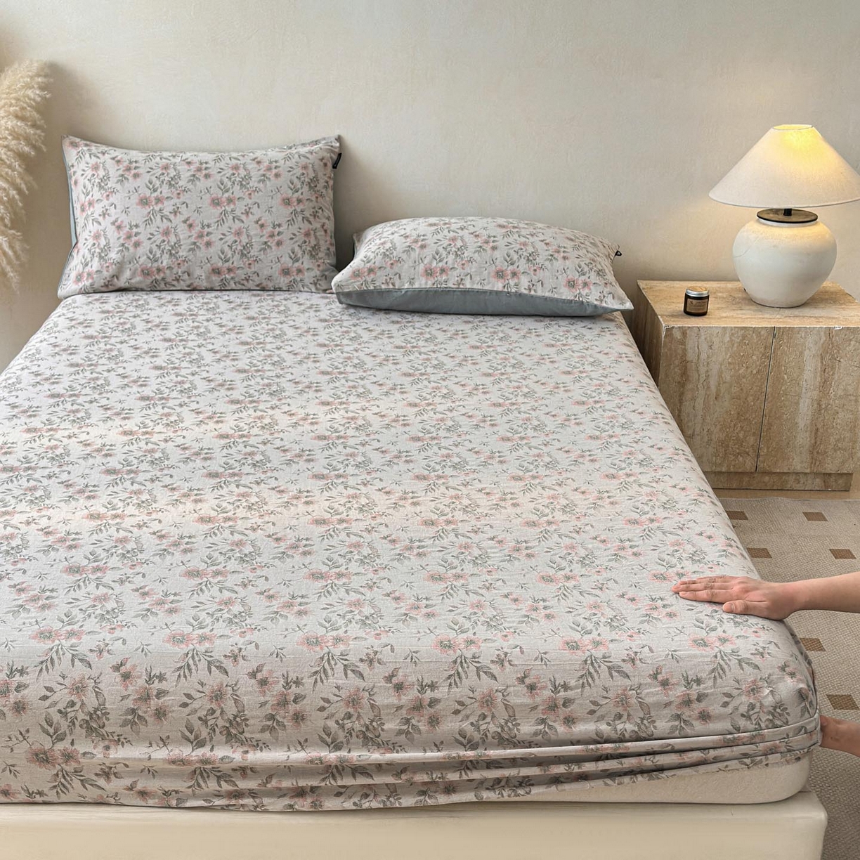 91家纺网 家纺一手货源 找家纺 涵宸家纺 2026新款全棉提花色坊系列单床笠 床笠-素薇-粉绿