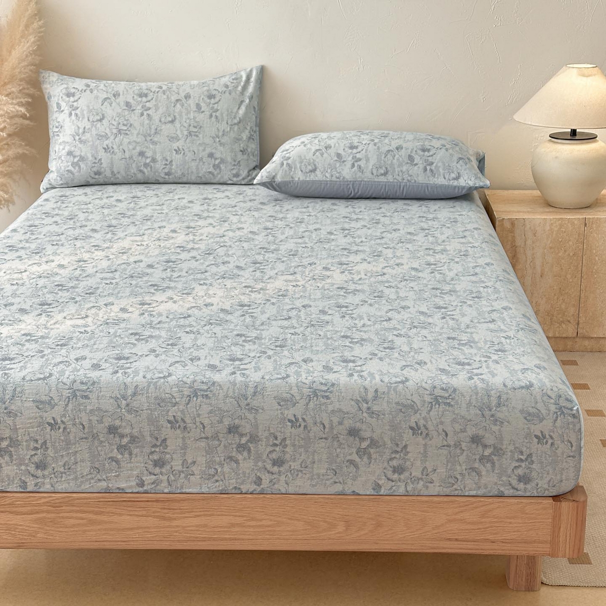 91家纺网 家纺一手货源 找家纺 涵宸家纺 2026新款全棉提花色坊系列单床笠 床笠-繁花盈然-蓝