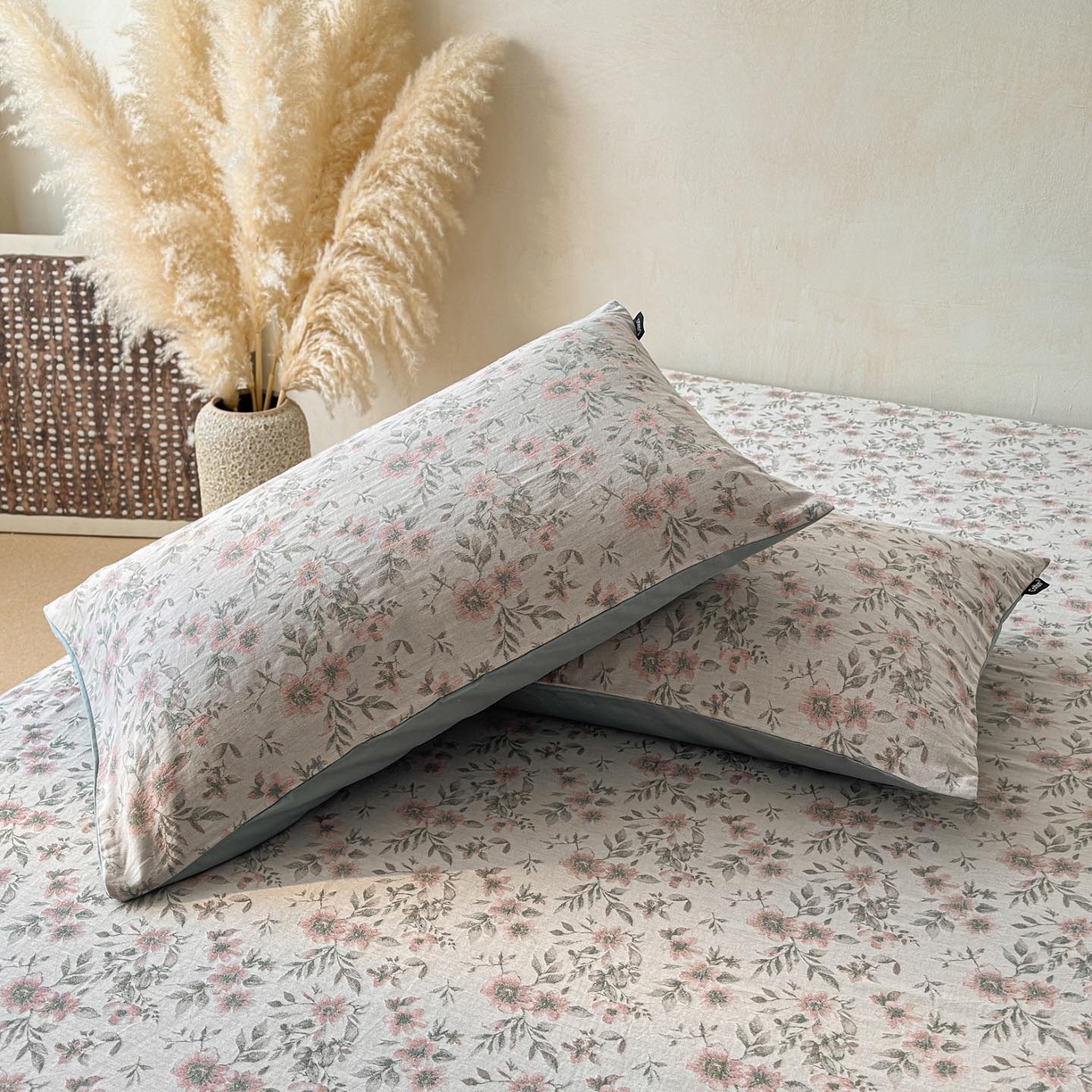 91家纺网 家纺一手货源 找家纺 涵宸家纺 2026新款全棉提花色坊系列单床笠 床笠-素薇-粉绿