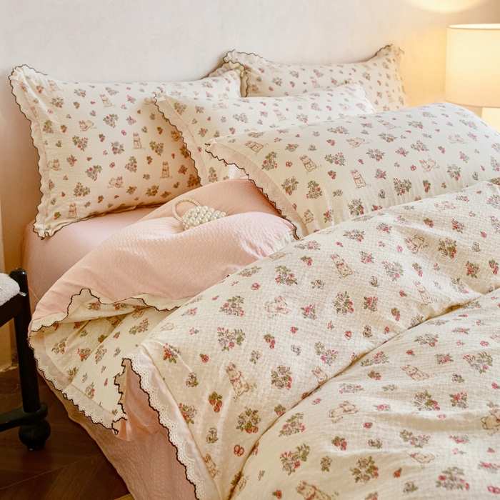 91家纺网 家纺一手货源 找家纺 尚美 2026新款泡芙棉床盖全棉绣花小花韩版四件套 幸福兔园