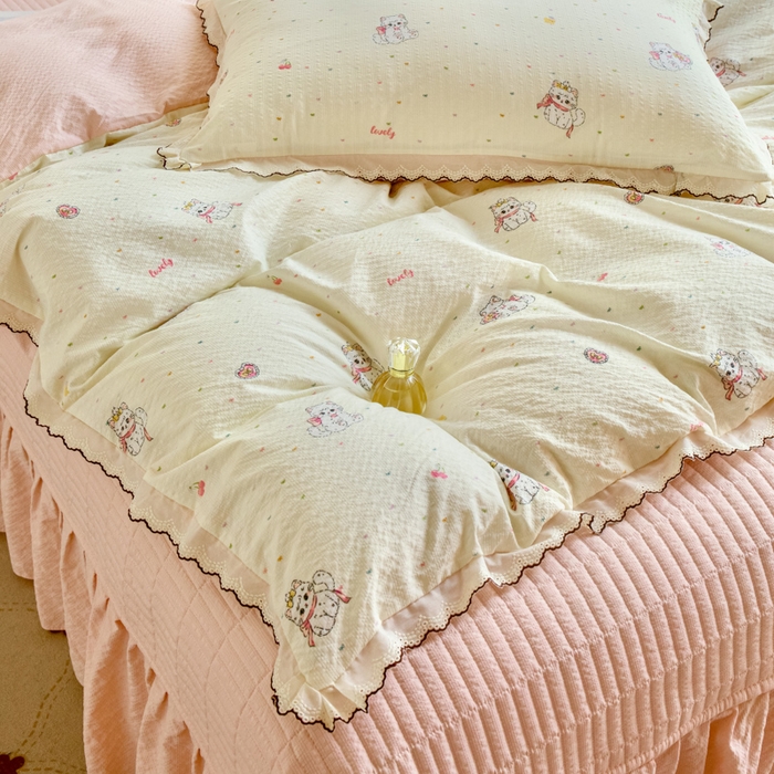91家纺网 家纺一手货源 找家纺 尚美 2026新款泡芙棉床盖全棉绣花小花韩版四件套 猫世界