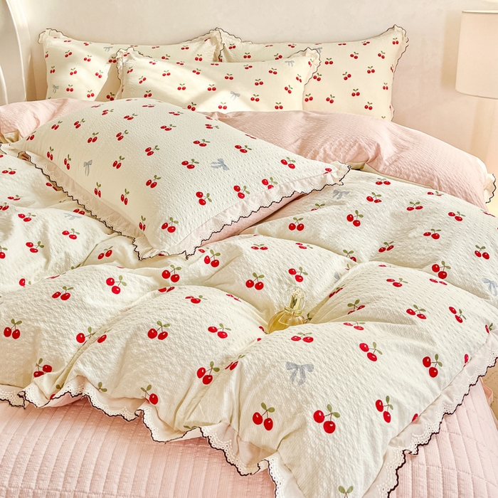 91家纺网 家纺一手货源 找家纺 尚美 2026新款泡芙棉床盖全棉绣花小花韩版四件套 樱桃红