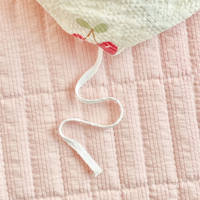 91家纺网 家纺一手货源 找家纺 尚美 2026新款泡芙棉床盖全棉绣花小花韩版四件套 樱桃红