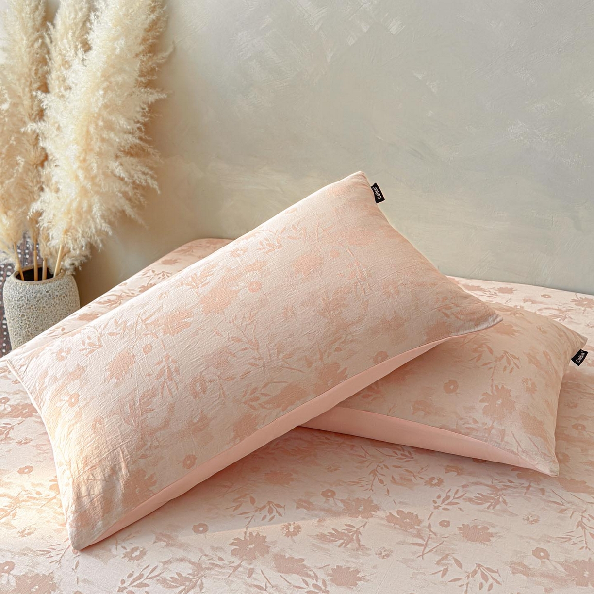 91家纺网 家纺一手货源 找家纺 涵宸家纺 2026新款全棉提花色坊系列单枕套 枕套-墨棉-粉