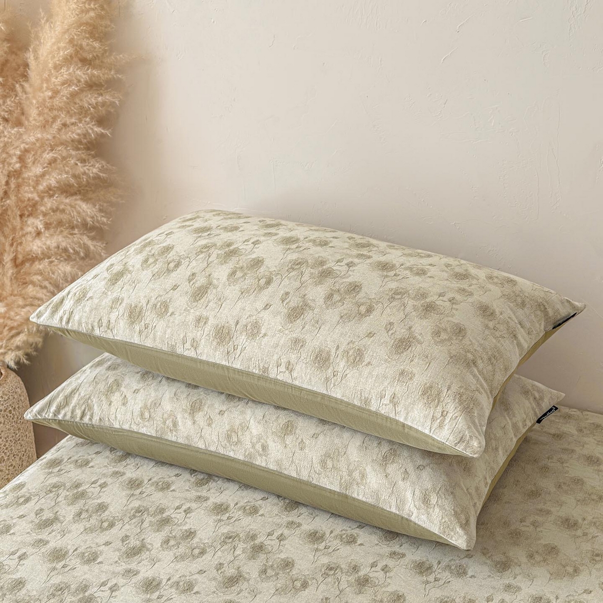 91家纺网 家纺一手货源 找家纺 涵宸家纺 2026新款全棉提花色坊系列单枕套 枕套-若梦-绿