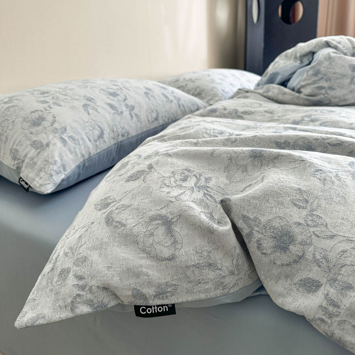 91家纺网 家纺一手货源 找家纺 涵宸家纺 2026新款全棉提花色坊系列四件套 繁花盈然-蓝