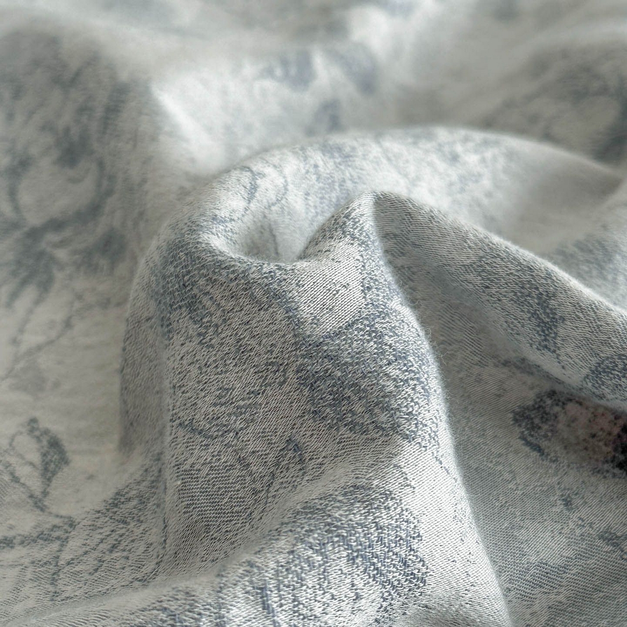 91家纺网 家纺一手货源 找家纺 涵宸家纺 2026新款全棉提花色坊系列四件套 繁花盈然-蓝