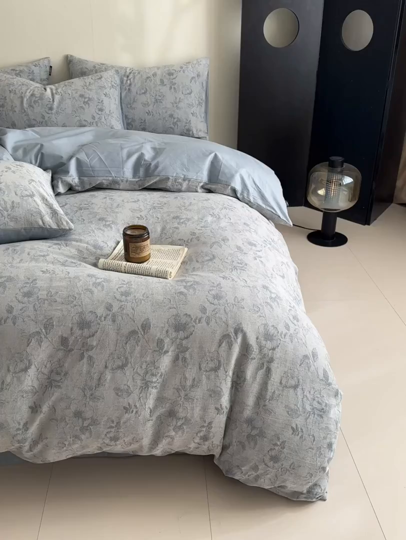 91家纺网 家纺一手货源 找家纺 涵宸家纺 2026新款全棉提花色坊系列四件套 繁花盈然-蓝