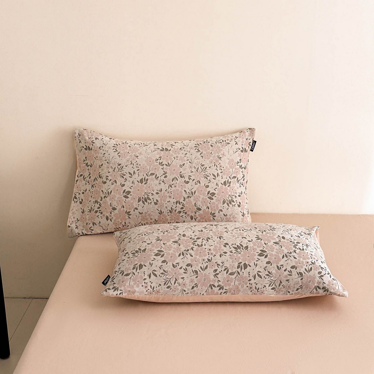 91家纺网 家纺一手货源 找家纺 涵宸家纺 2026新款全棉提花色坊系列四件套 花恋物语-粉