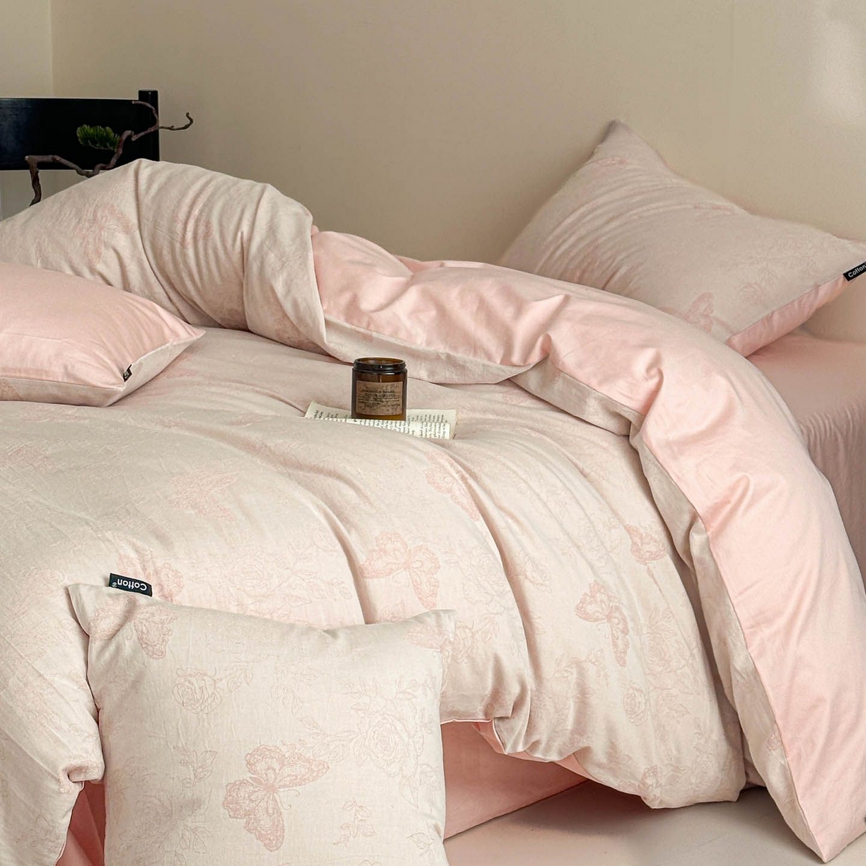 91家纺网 家纺一手货源 找家纺 涵宸家纺 2026新款全棉提花色坊系列四件套 玫瑰花蝶-粉