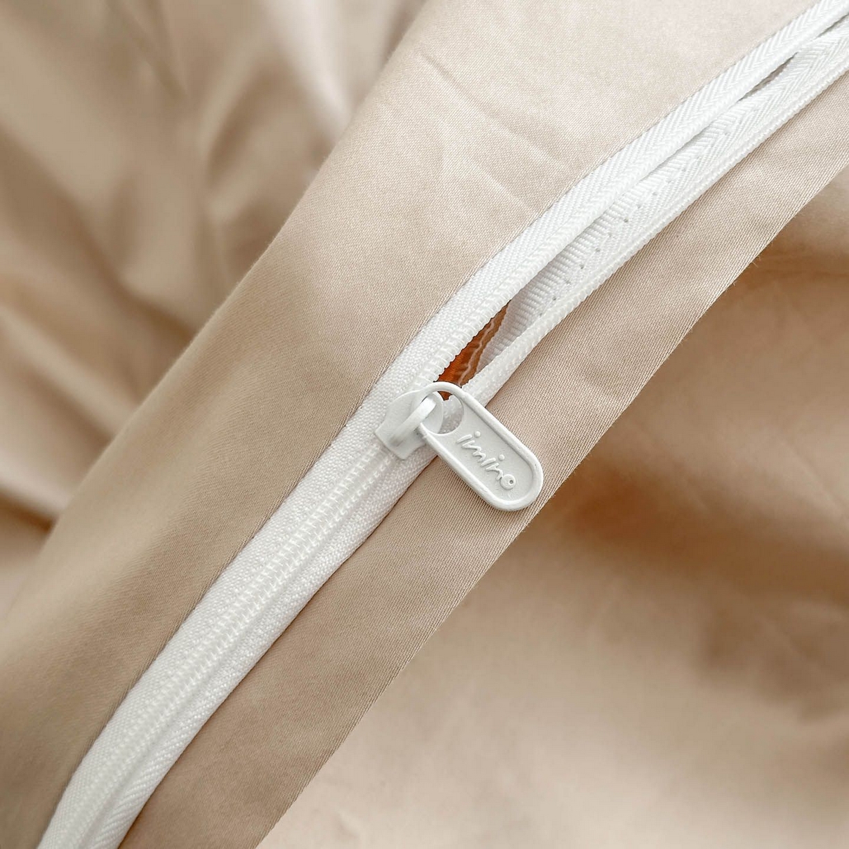 91家纺网 家纺一手货源 找家纺 涵宸家纺 2026新款全棉提花色坊系列四件套 千熙-灰