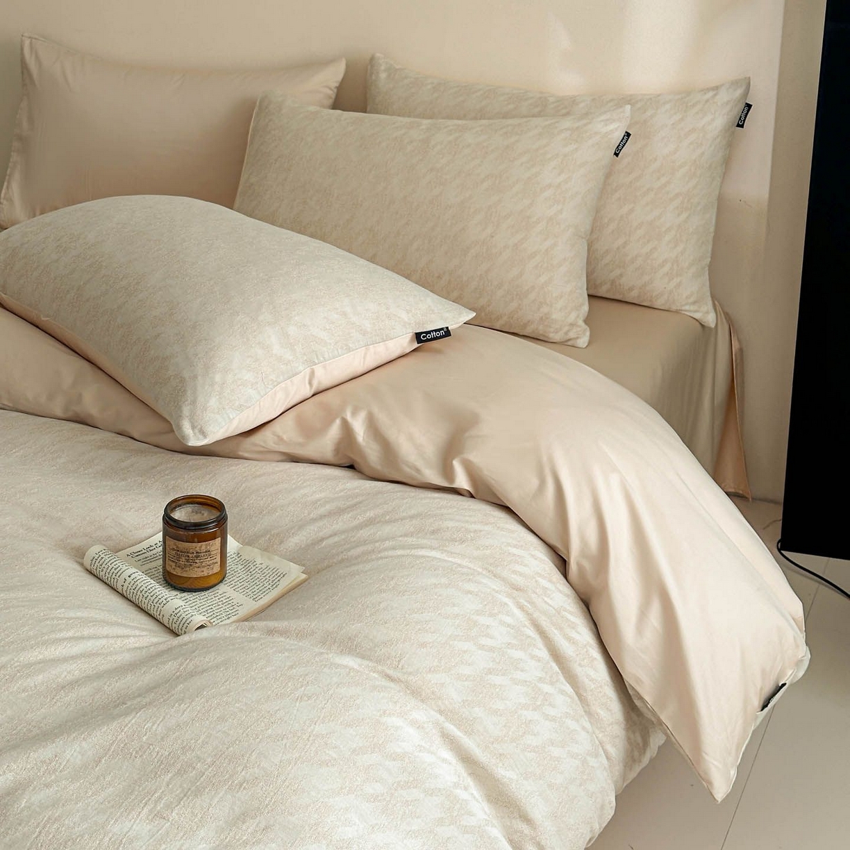 91家纺网 家纺一手货源 找家纺 涵宸家纺 2026新款全棉提花色坊系列四件套 千熙-香槟