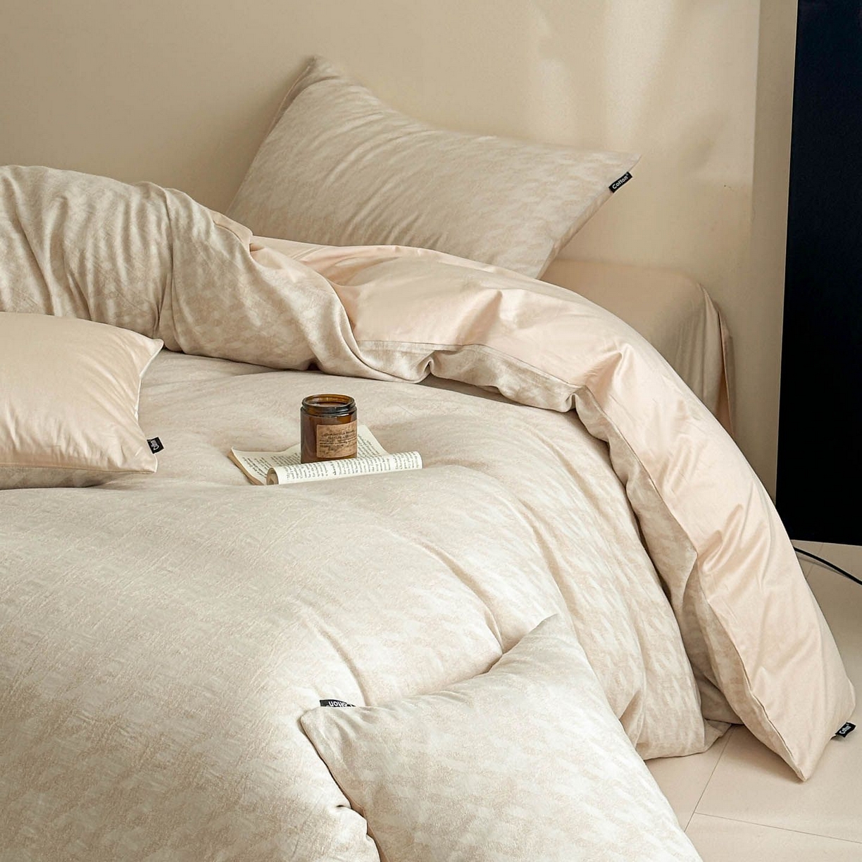 91家纺网 家纺一手货源 找家纺 涵宸家纺 2026新款全棉提花色坊系列四件套 千熙-香槟