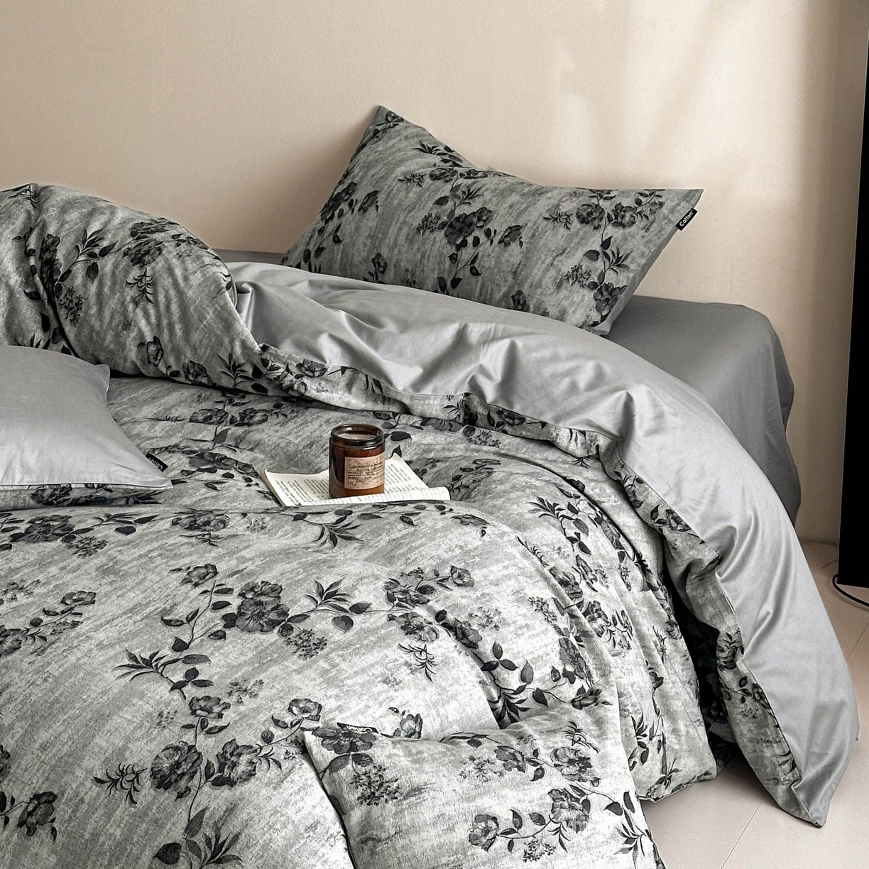 91家纺网 家纺一手货源 找家纺 涵宸家纺 2026新款全棉提花色坊系列四件套 秋思-灰