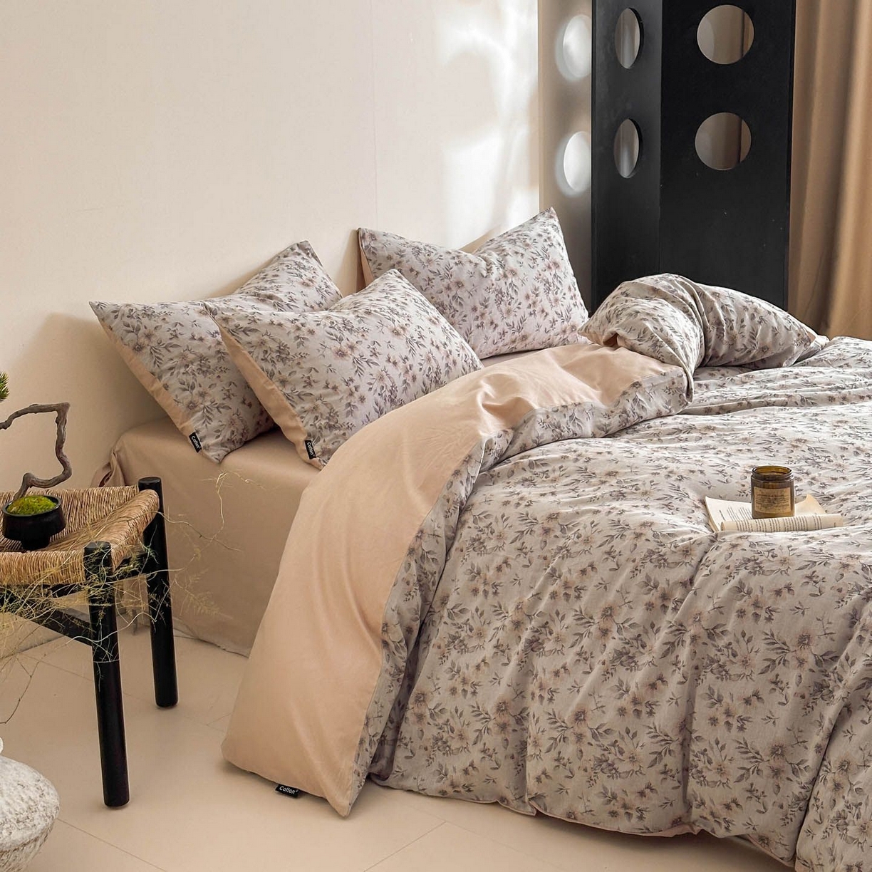 91家纺网 家纺一手货源 找家纺 涵宸家纺 2026新款全棉提花色坊系列四件套 素薇-咖