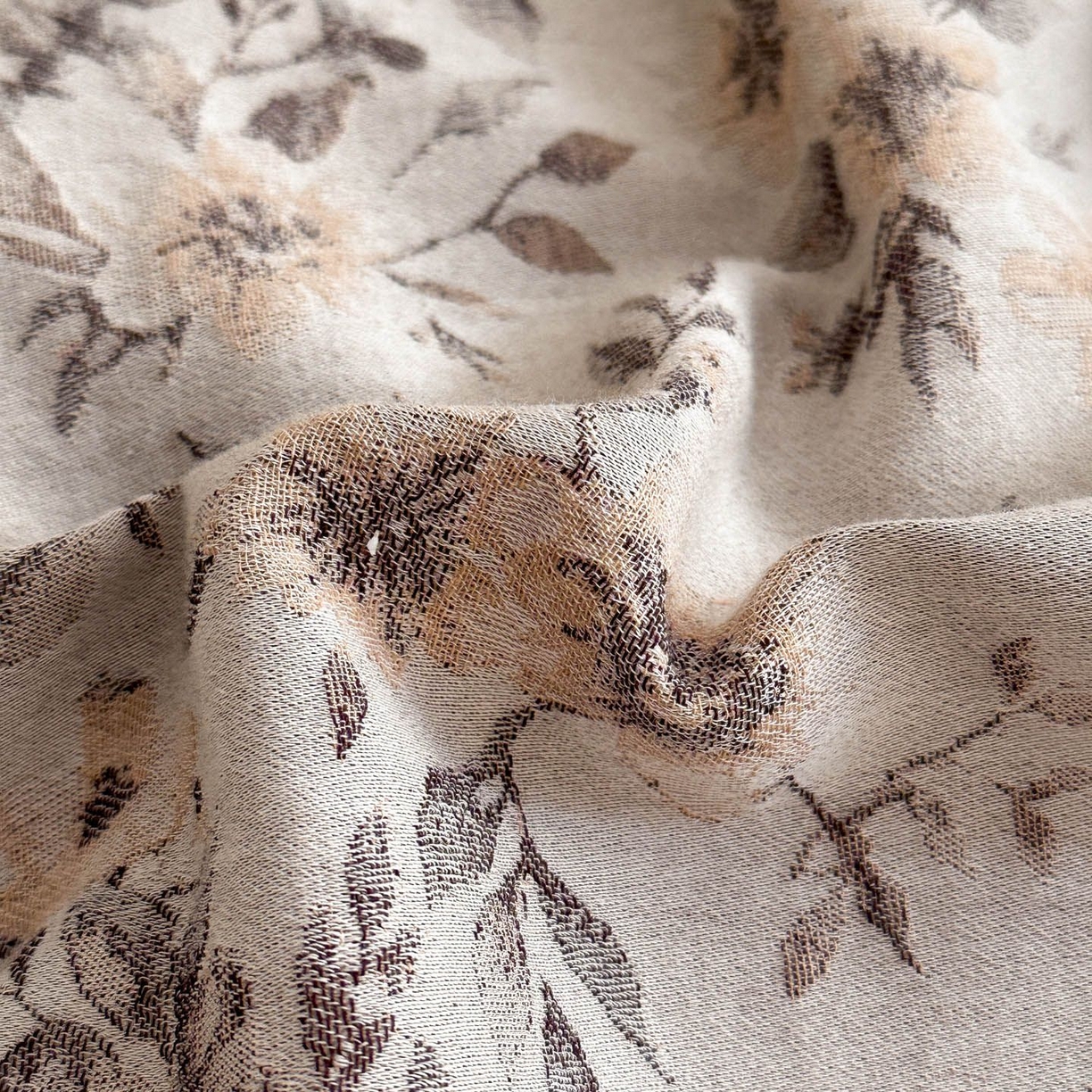 91家纺网 家纺一手货源 找家纺 涵宸家纺 2026新款全棉提花色坊系列四件套 素薇-咖