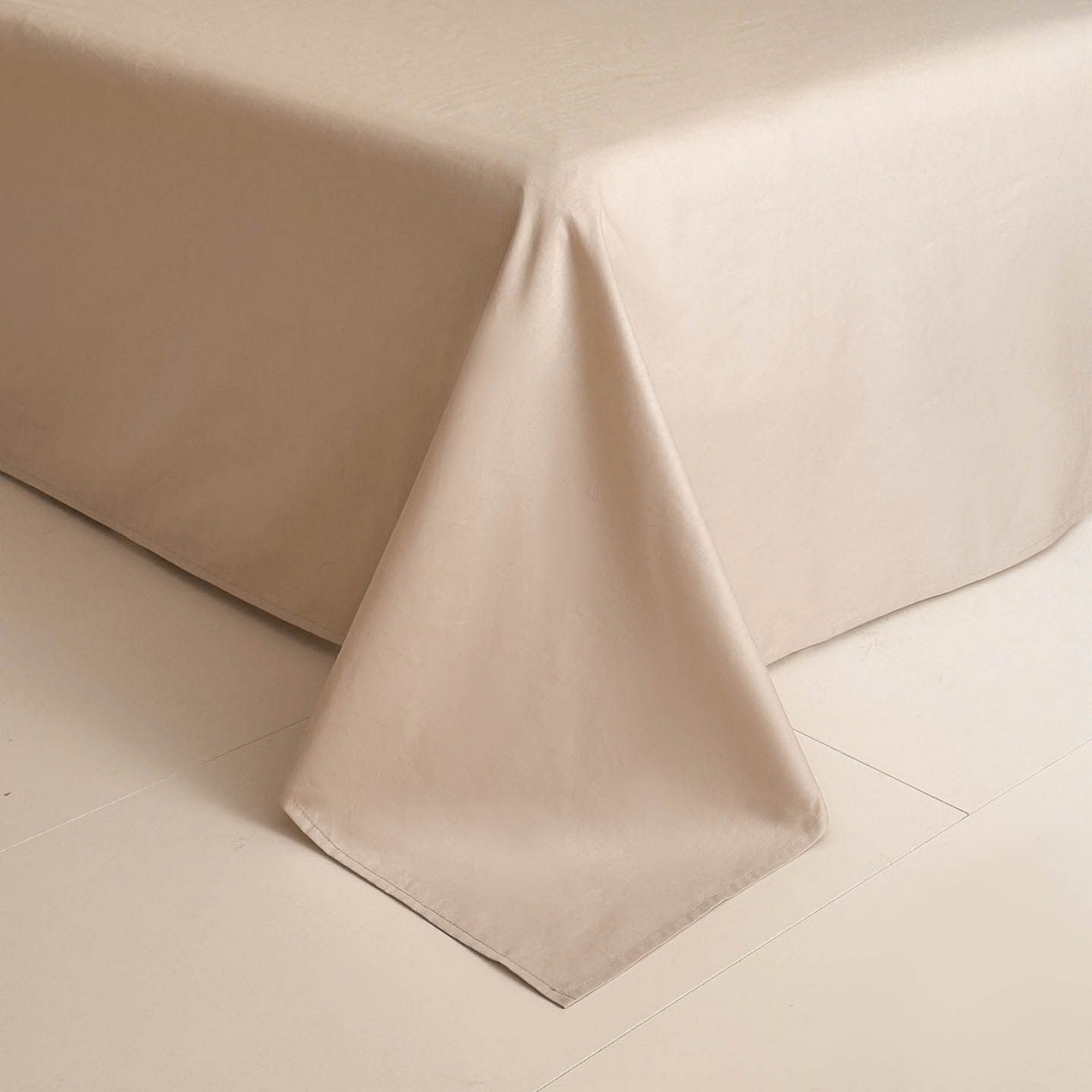 91家纺网 家纺一手货源 找家纺 涵宸家纺 2026新款全棉提花色坊系列四件套 素薇-咖