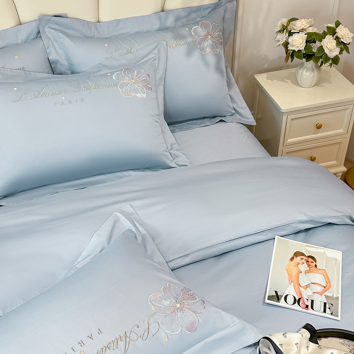 91家纺网 家纺一手货源 找家纺 置顶家纺 2026新款花汐子亲肤刺绣小清新四件套 花汐子-天蓝