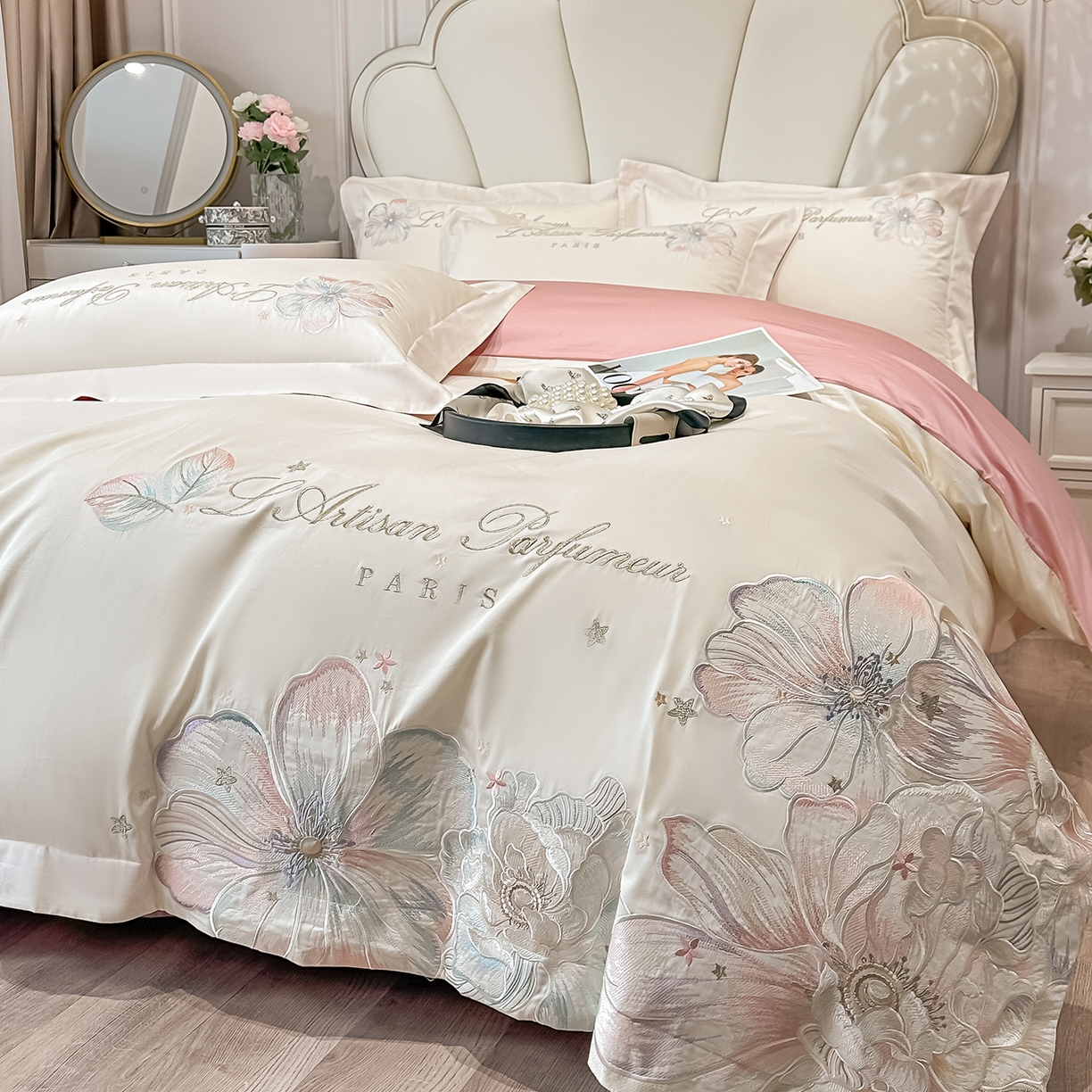 91家纺网 家纺一手货源 找家纺 置顶家纺 2026新款花汐子亲肤刺绣小清新四件套 花汐子-白+豆沙