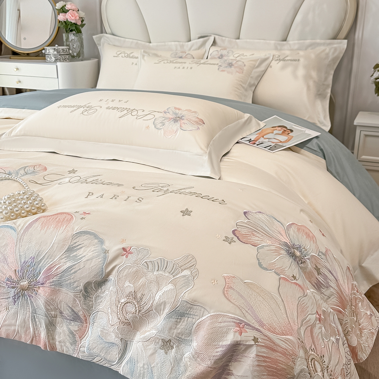 91家纺网 家纺一手货源 找家纺 置顶家纺 2026新款花汐子亲肤刺绣小清新四件套 花汐子-白+繁星蓝