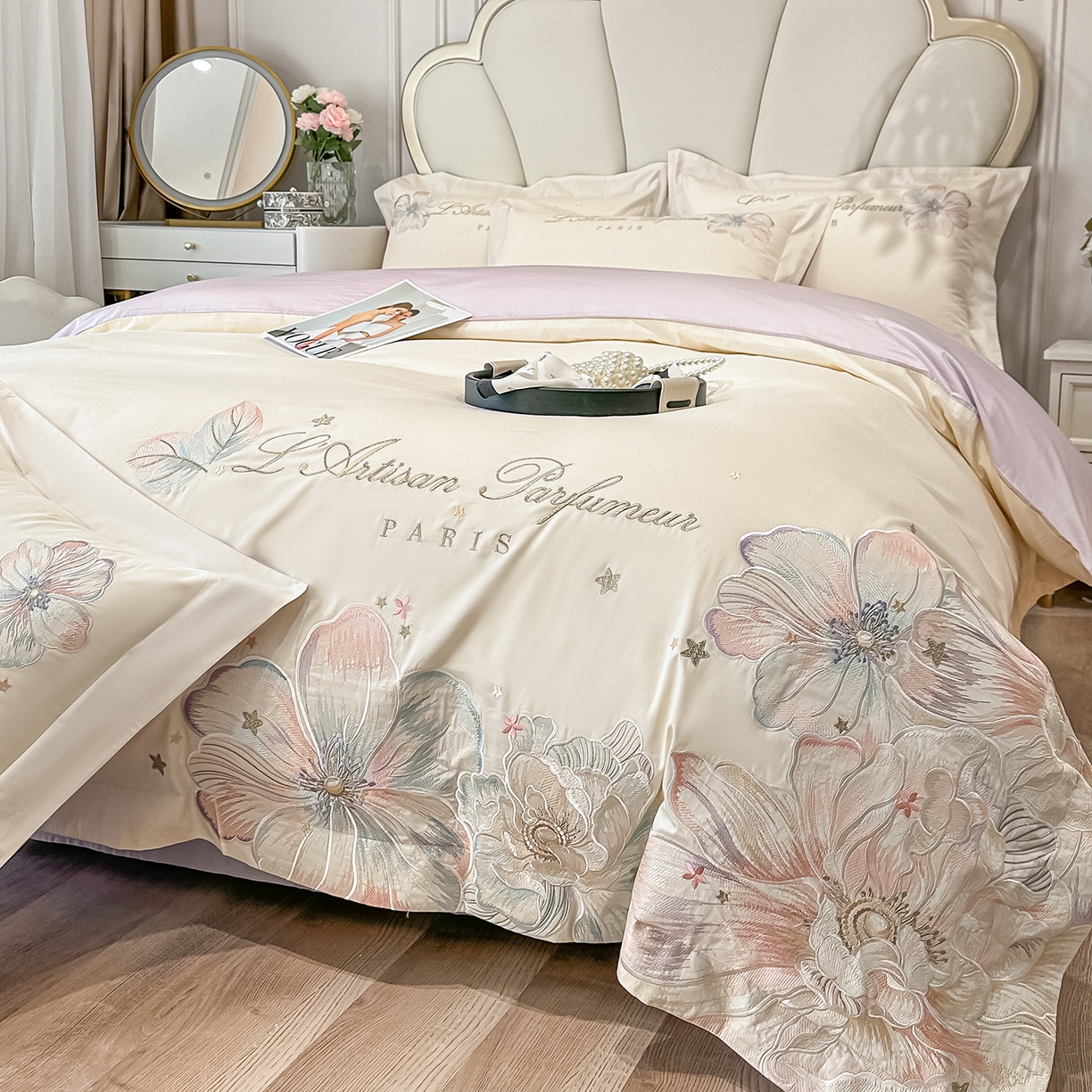 91家纺网 家纺一手货源 找家纺 置顶家纺 2026新款花汐子亲肤刺绣小清新四件套 花汐子-白+香芋紫