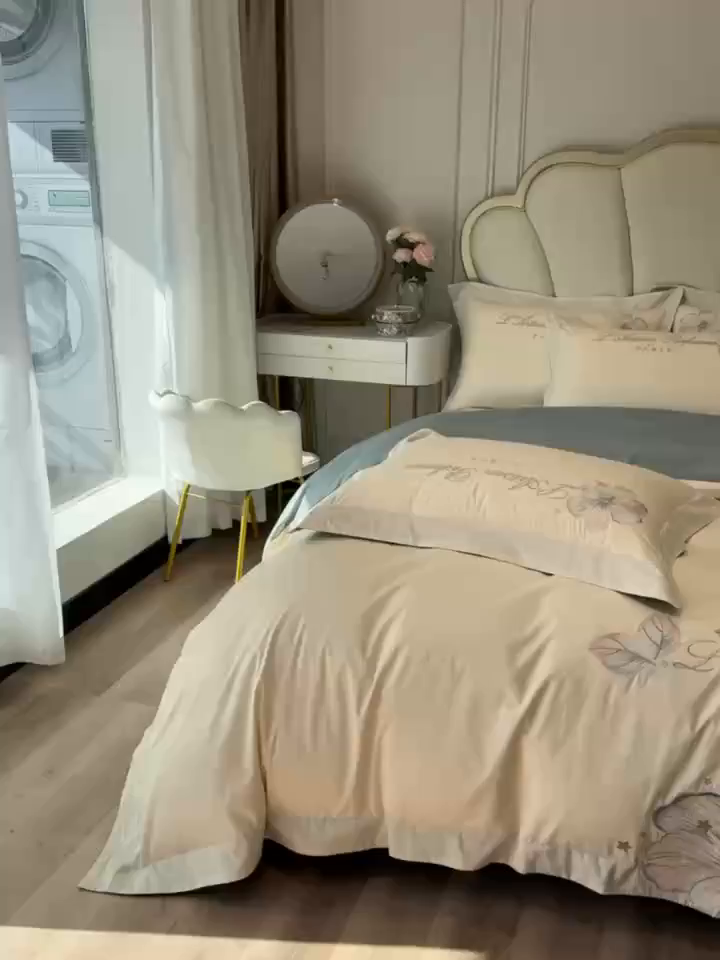 91家纺网 家纺一手货源 找家纺 置顶家纺 2026新款花汐子亲肤刺绣小清新四件套 花汐子-白+繁星蓝