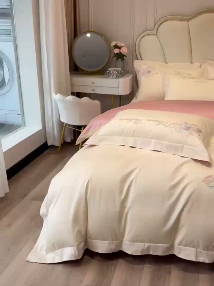 91家纺网 家纺一手货源 找家纺 置顶家纺 2026新款花汐子亲肤刺绣小清新四件套 花汐子-白+豆沙