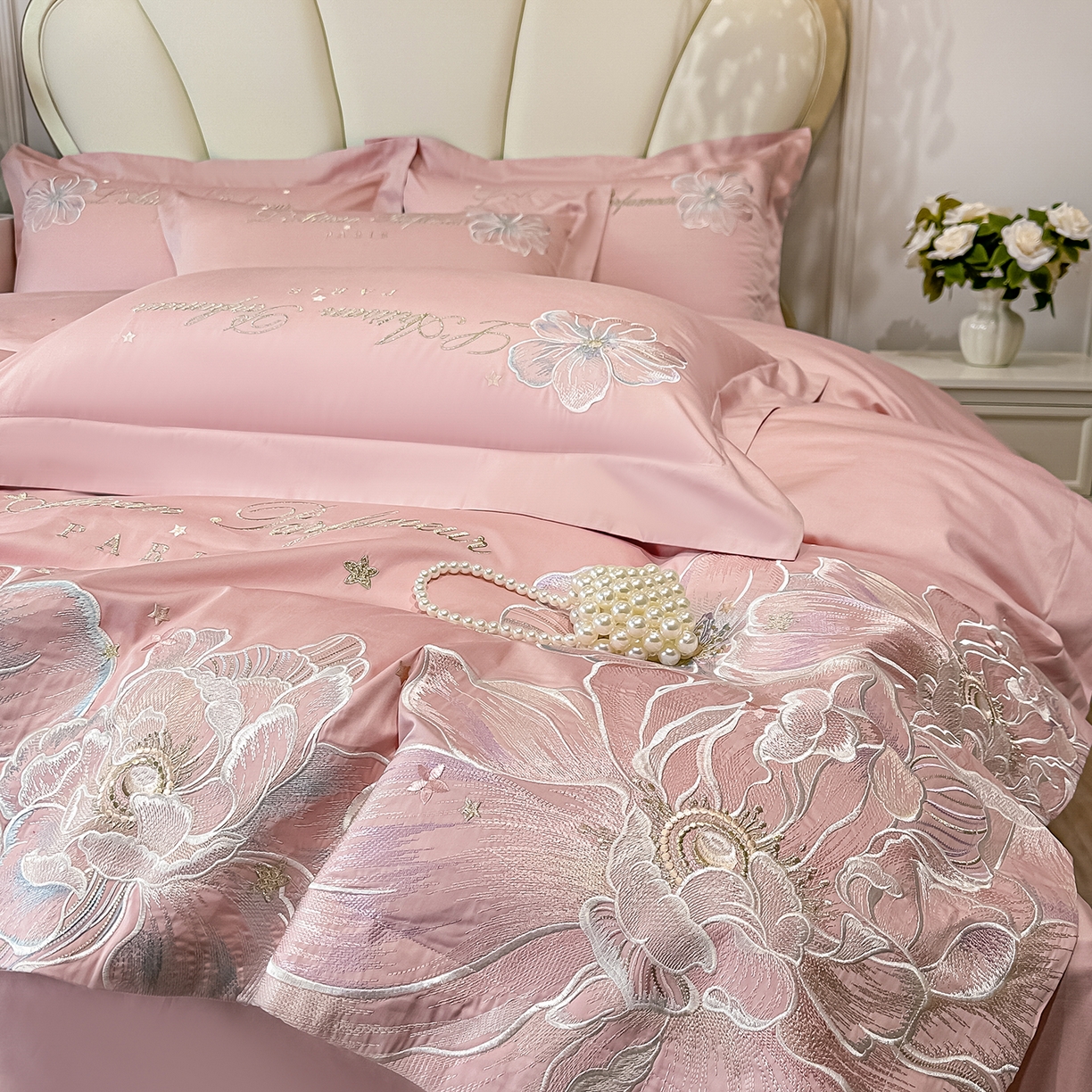 91家纺网 家纺一手货源 找家纺 置顶家纺 2026新款花汐子亲肤刺绣小清新四件套 花汐子-豆沙