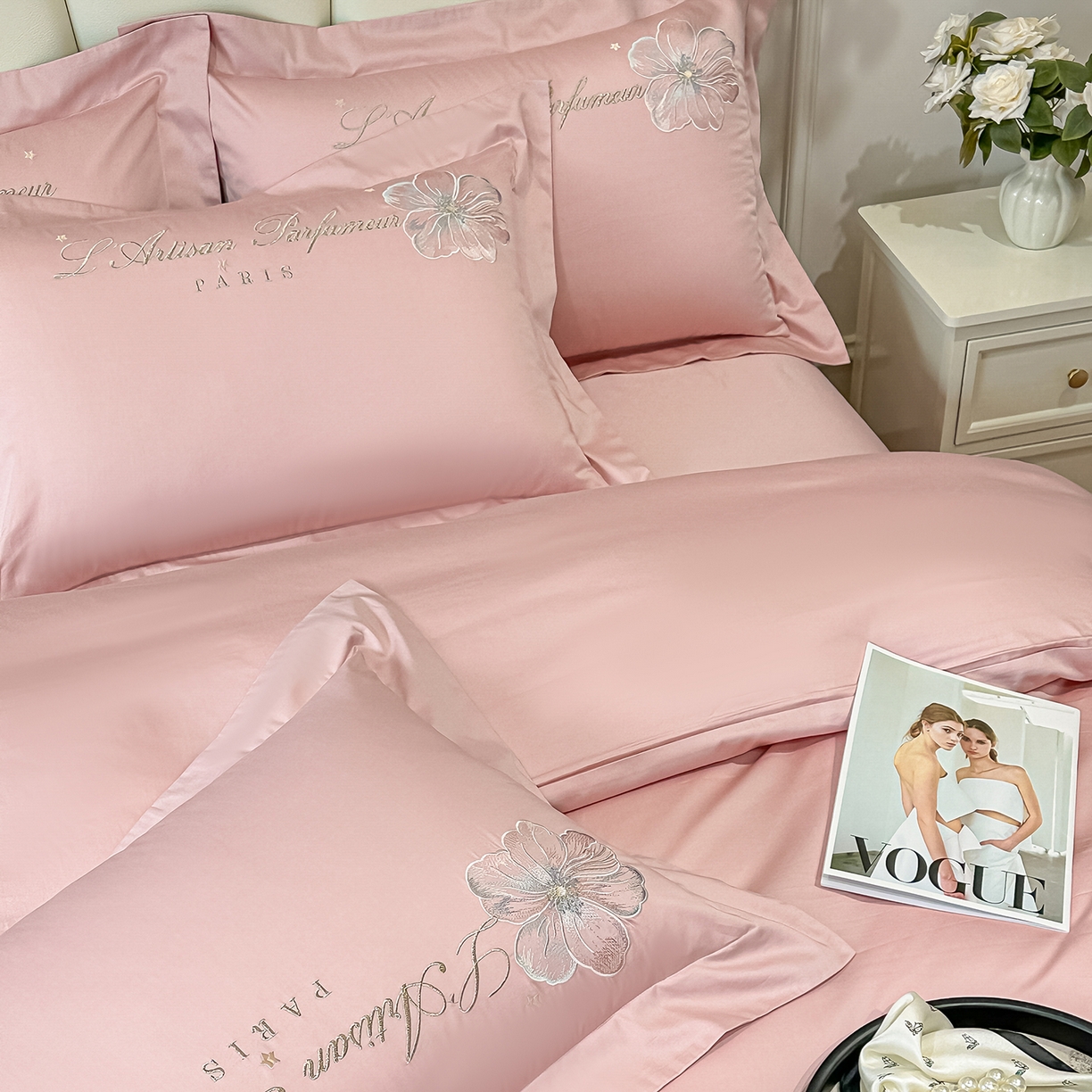 91家纺网 家纺一手货源 找家纺 置顶家纺 2026新款花汐子亲肤刺绣小清新四件套 花汐子-豆沙